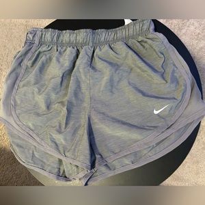 grey nike shorts